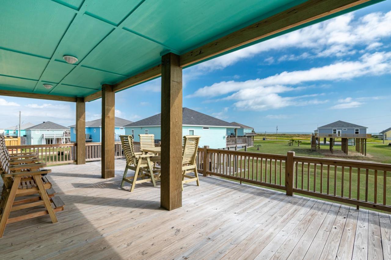 Stylish 4Br Crystal Beach Retreat Walk To Beach Bolivar Peninsula المظهر الخارجي الصورة